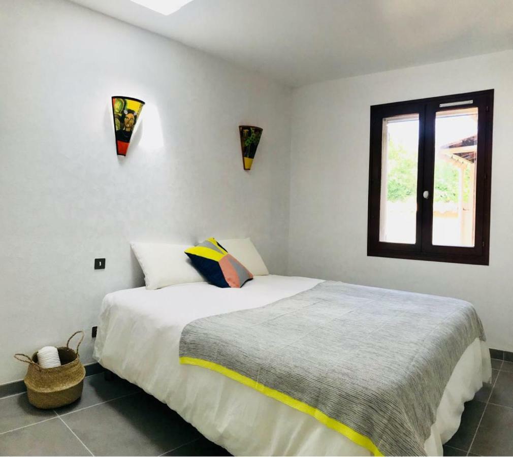 Villa In Provence With Private Pool LʼIsle-sur-la-Sorgue Екстериор снимка